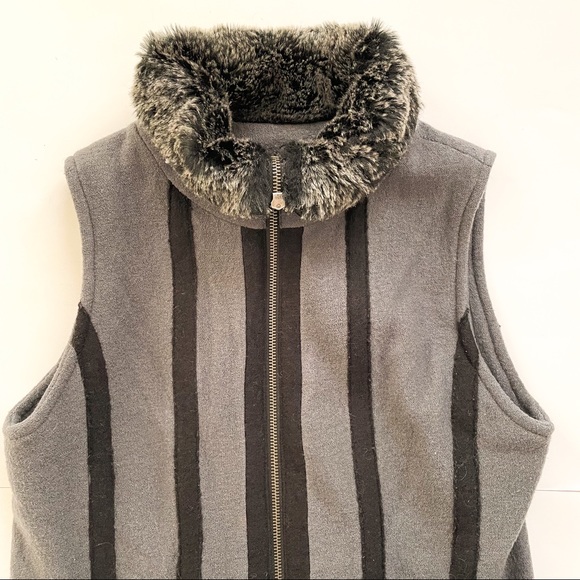 Icelandic Design Gray Wool Vest Women Size Small - Picture 12 of 16